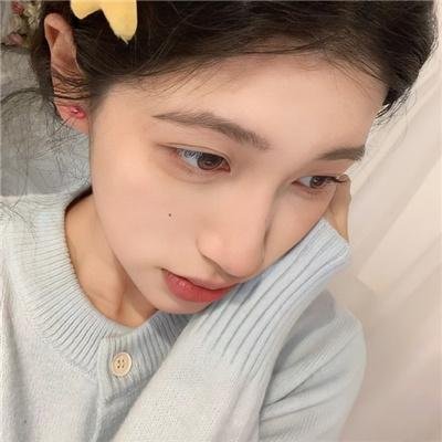云端男女